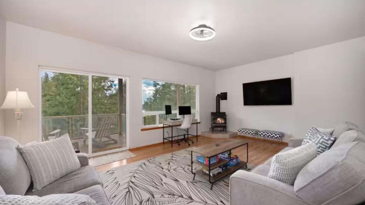 Photo of Bedroom in Hayden Lake