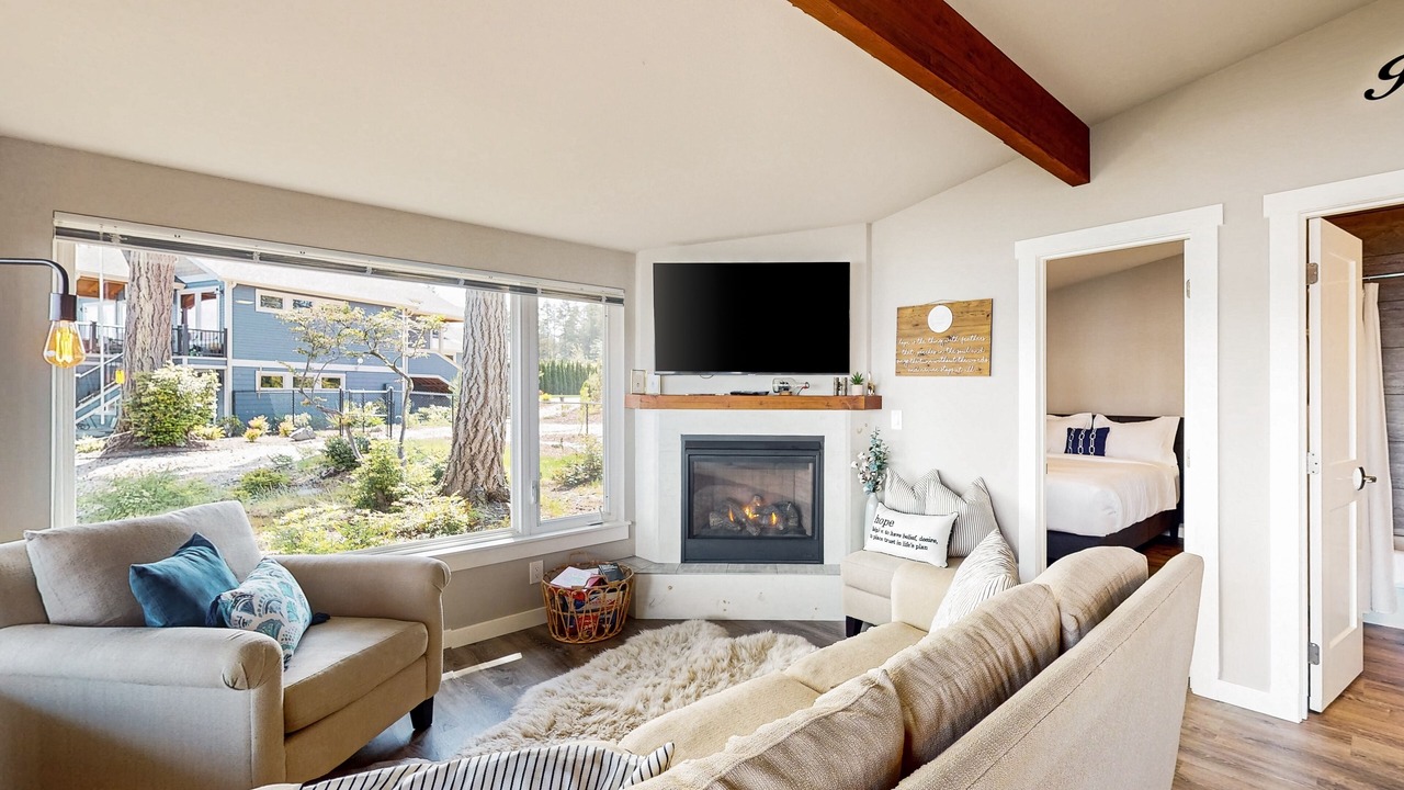 Photo of Livingroom in Fox Island