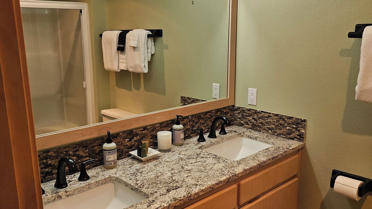 Photo of Bathroom in Overlook Park