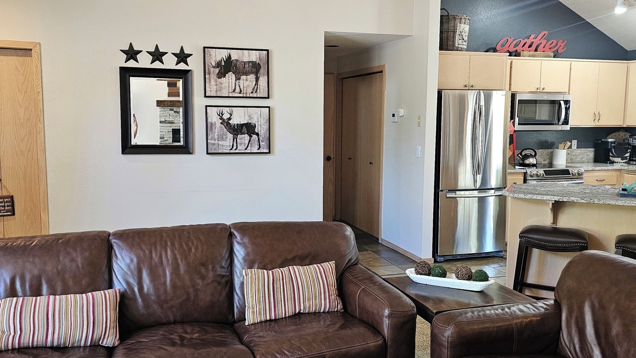 Photo of Livingroom in Overlook Park