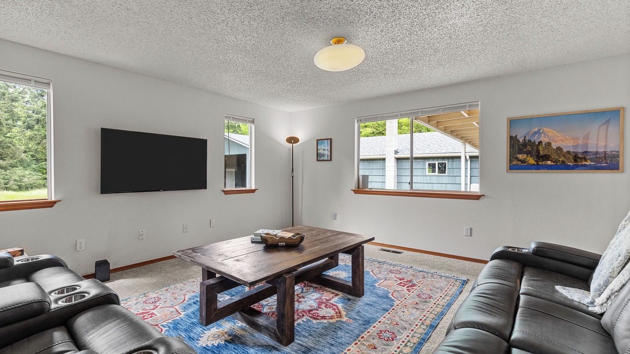 Photo of Livingroom in South Tacoma