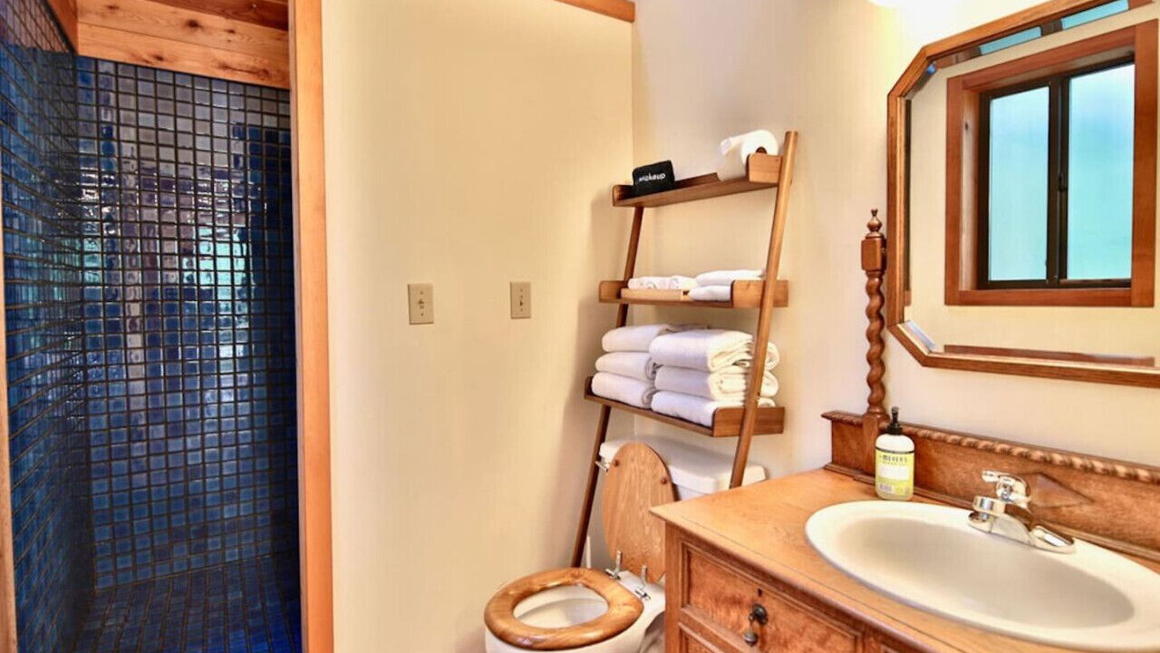Photo of Bathroom in Marrowstone