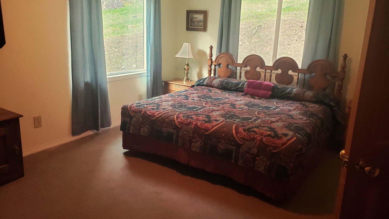 Photo of Bedroom in Wolf Creek
