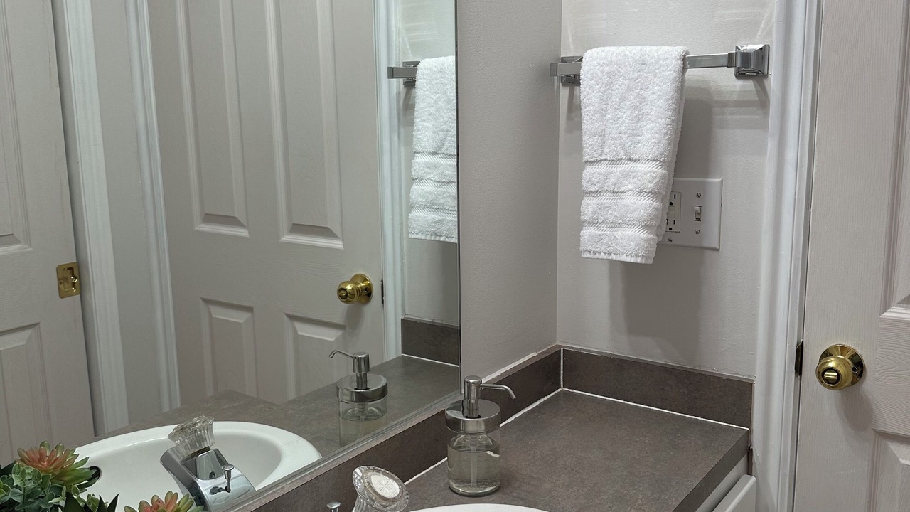 Photo of Bathroom in Harbor Village