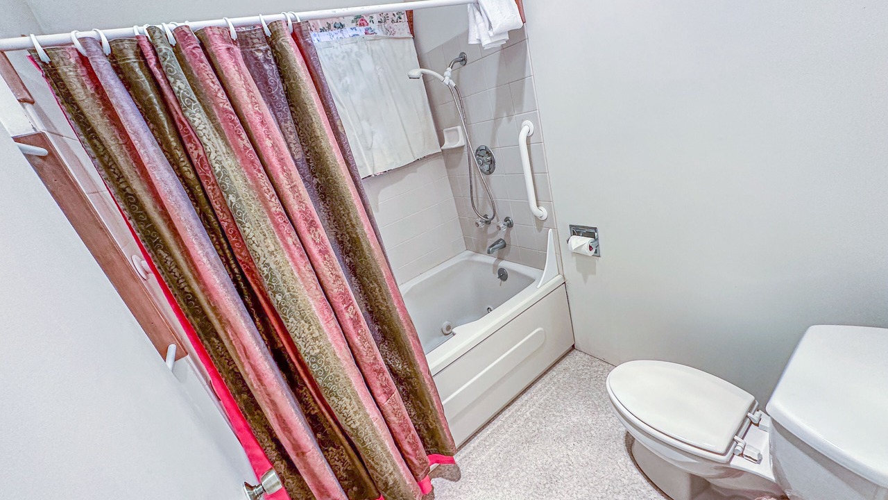 Photo of Bathroom in Greenbank