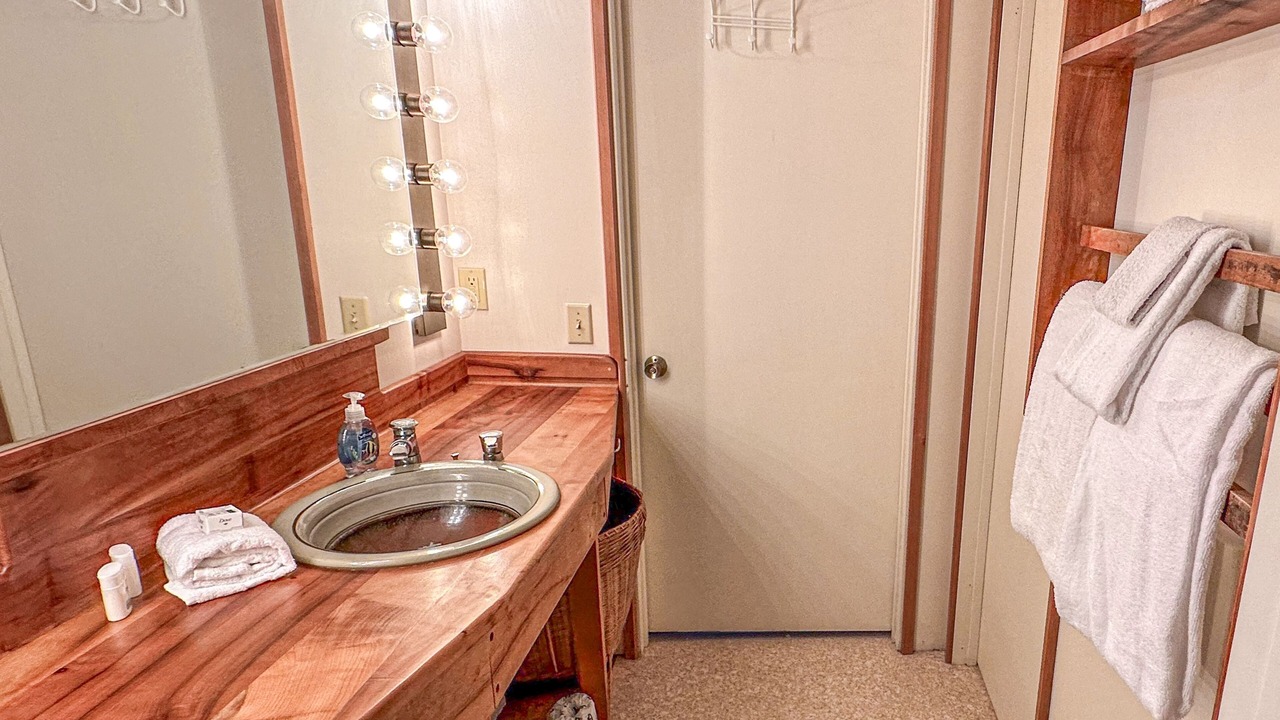 Photo of Bathroom in Greenbank