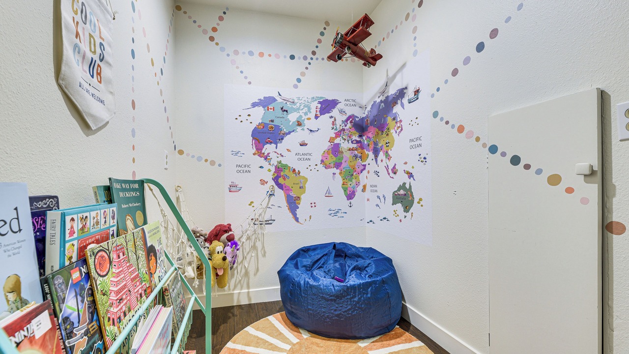 Photo of Bedroom in Anderson Island
