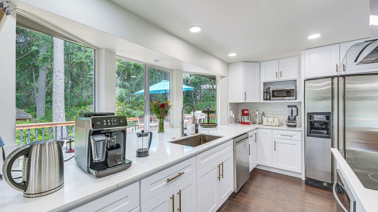 Photo of Kitchen in Anderson Island