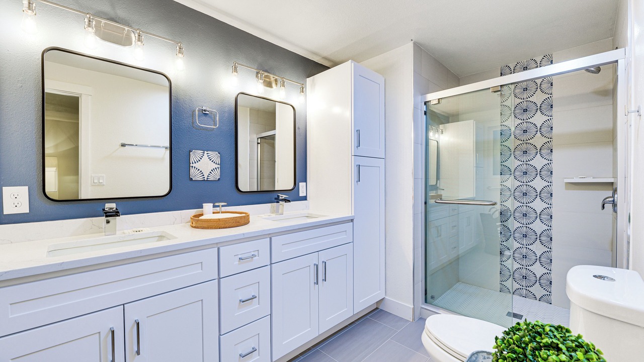 Photo of Bathroom in Anderson Island