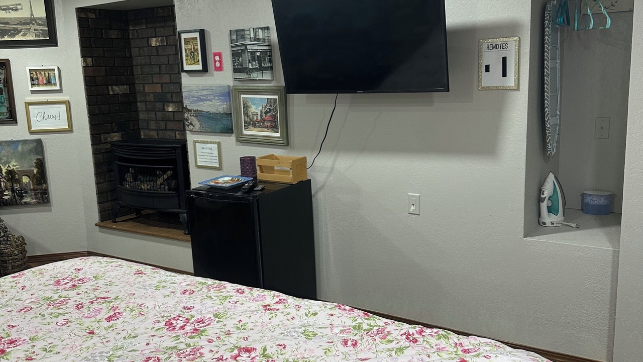 Photo of Bedroom in South Hill