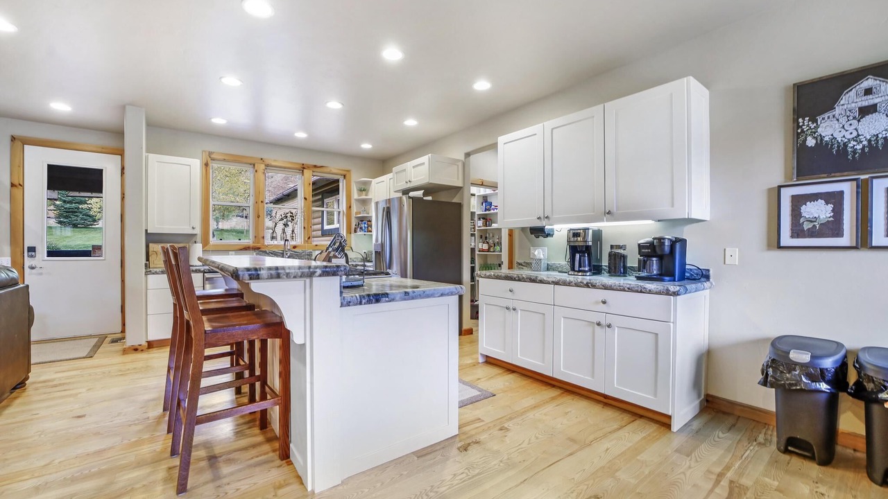Photo of Kitchen in Pine