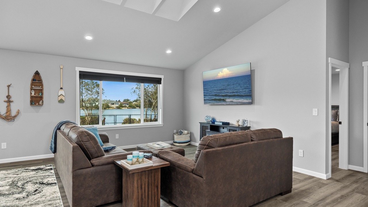 Photo of Livingroom in Ocean Shores