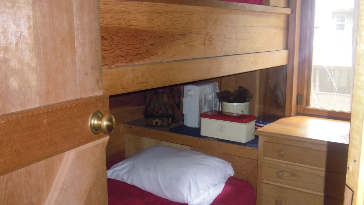 Photo of Bedroom in Klamath Falls