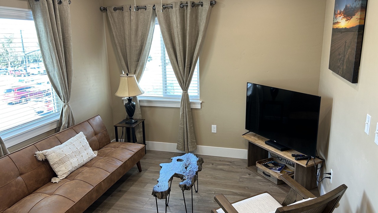 Photo of Livingroom in Maple Grove - Franklin