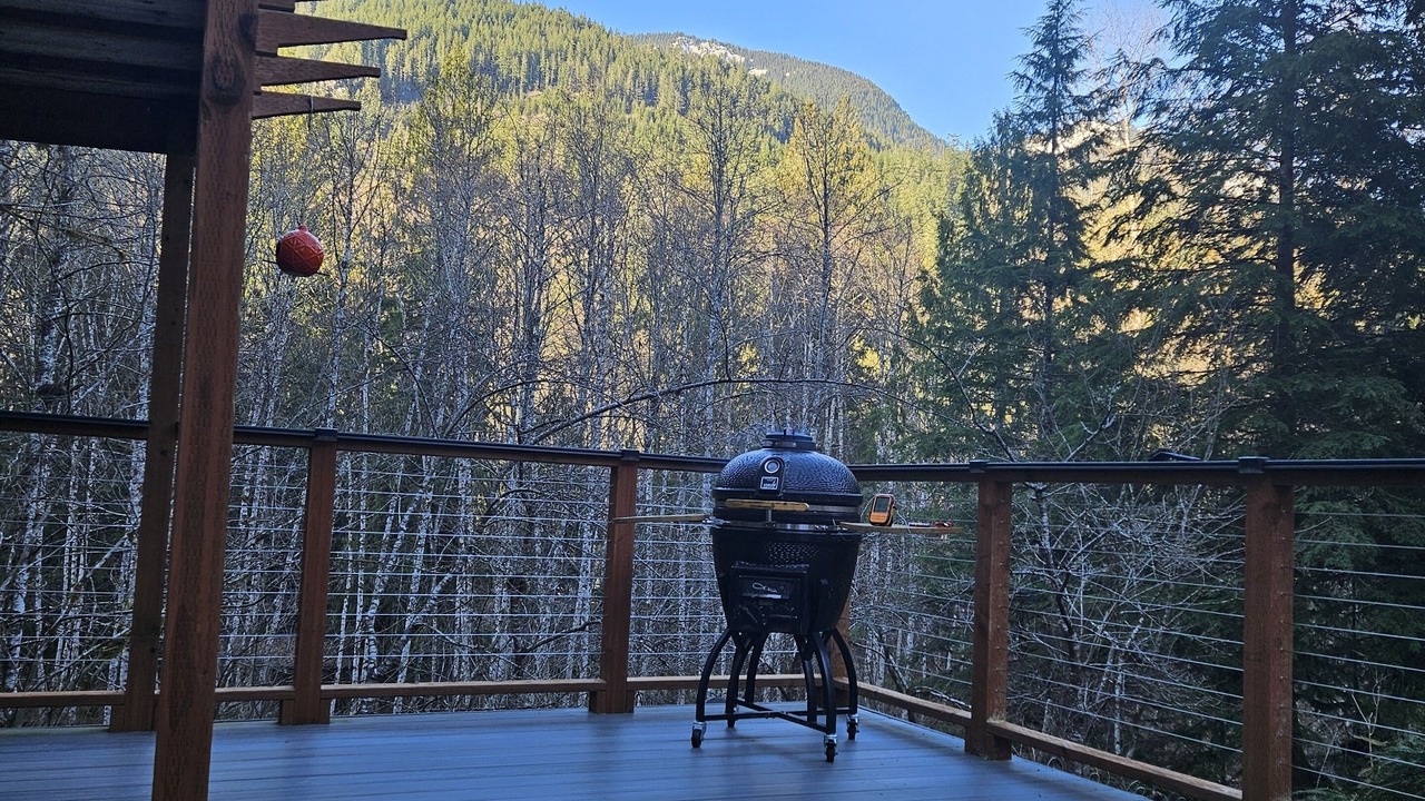 Photo of Patio Balcony in Marblemount
