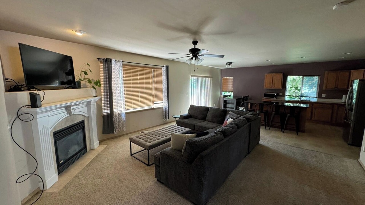 Photo of Livingroom in Puyallup