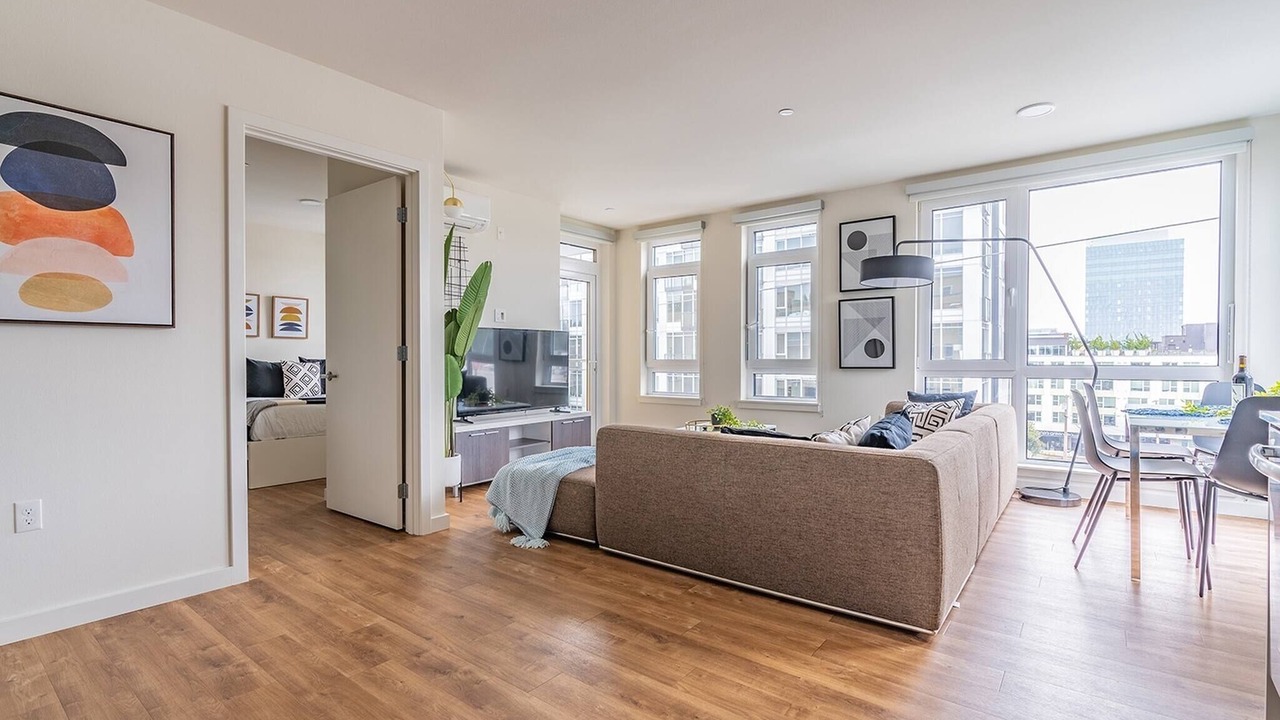 Photo of Livingroom in West Bellevue