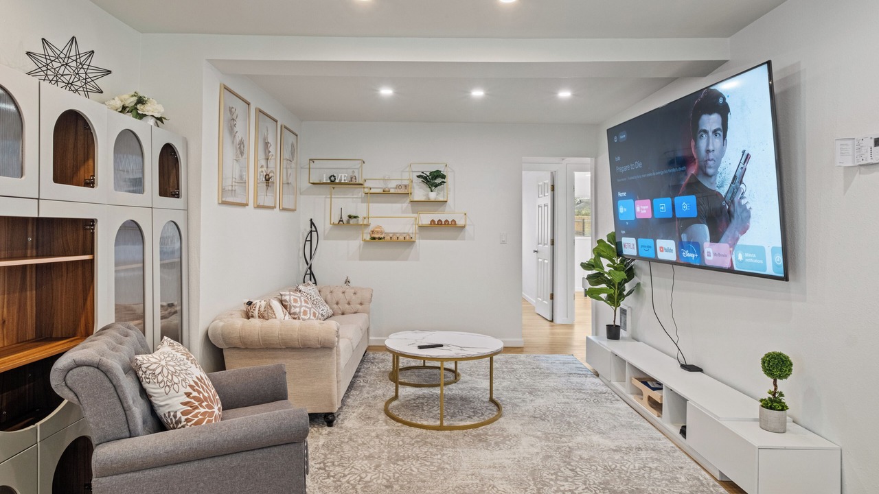 Photo of Livingroom in South Tacoma