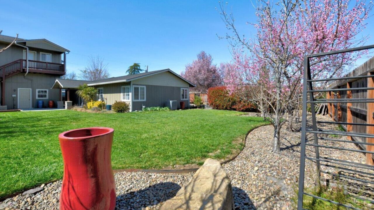 Photo of Outdoor in Medford