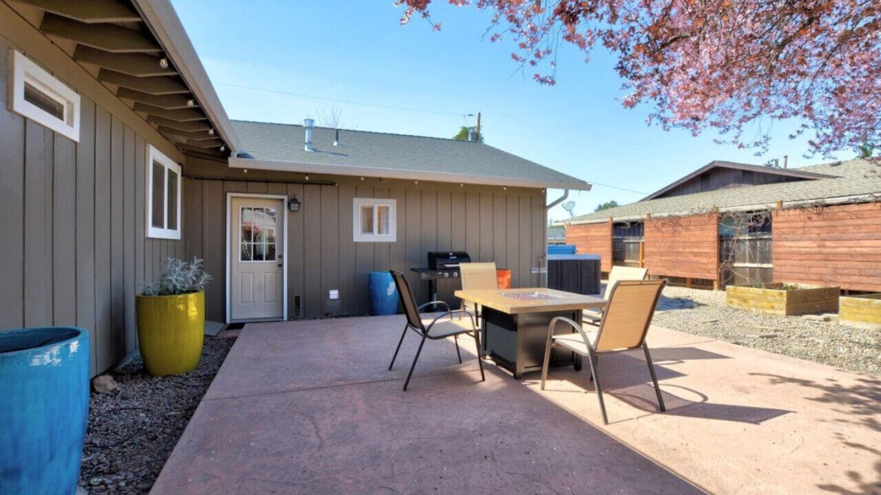 Photo of Outdoor in Medford