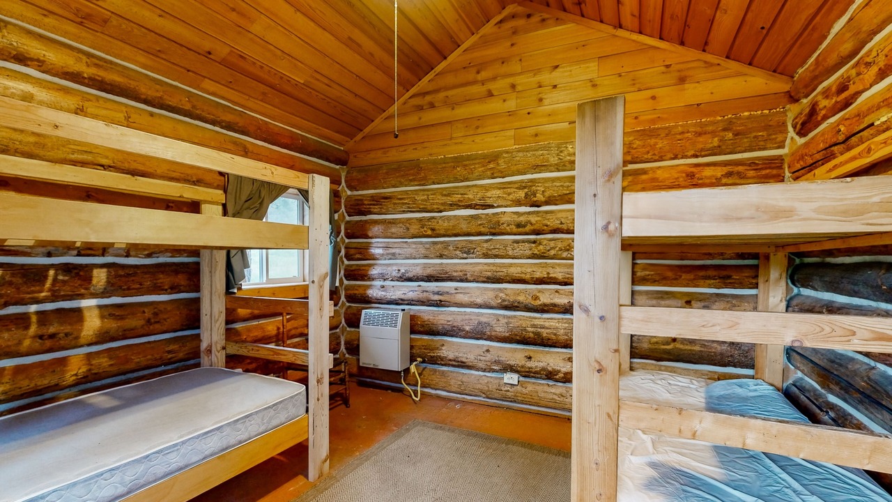 Photo of Bedroom in Northport