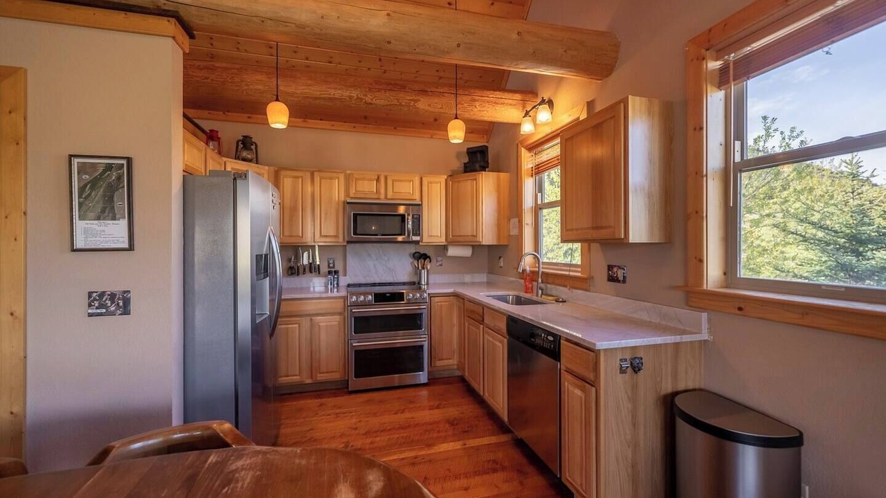 Photo of Kitchen in Emigrant