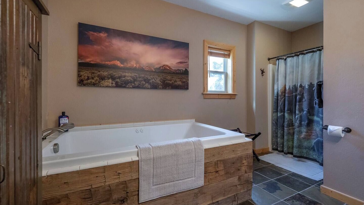 Photo of Bathroom in Emigrant