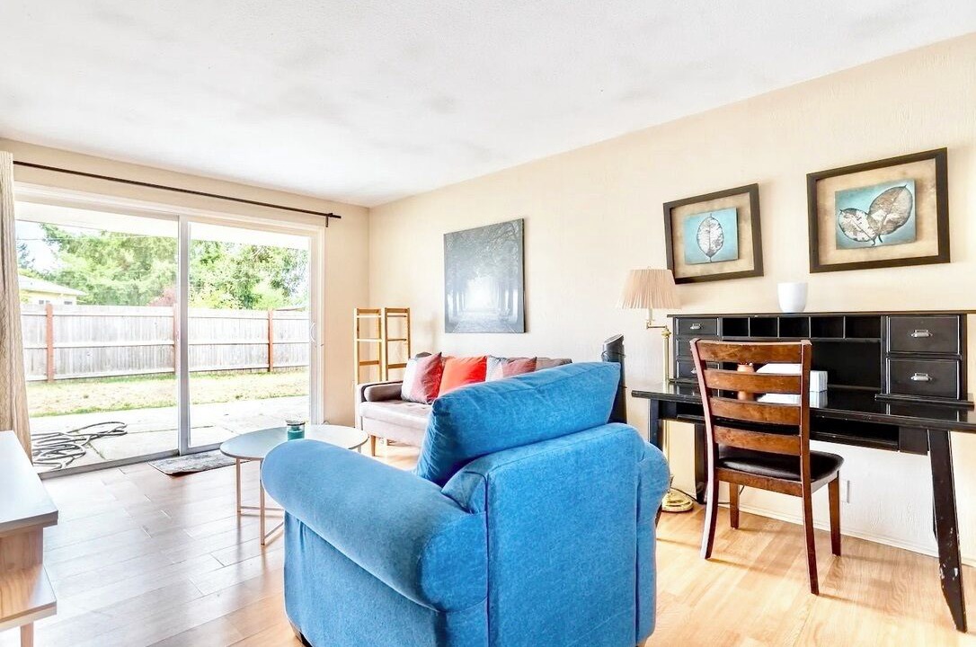 Photo of Livingroom in Lakewood