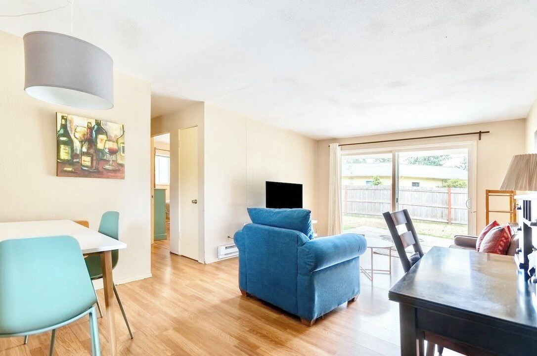 Photo of Livingroom in Lakewood