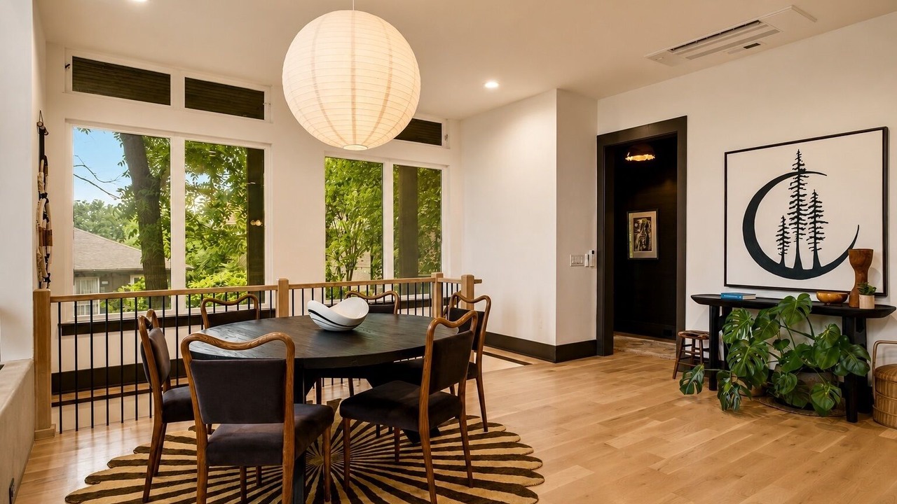 Photo of Livingroom in Shelby Hills