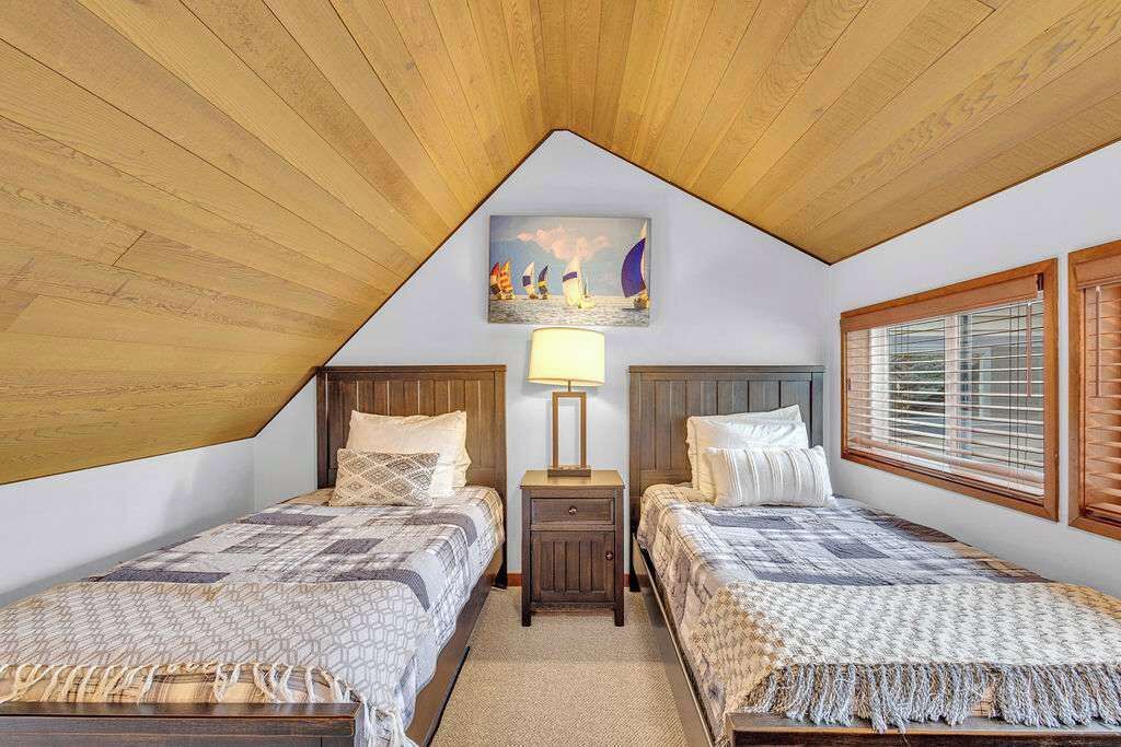 Photo of Bedroom in Overlook Park