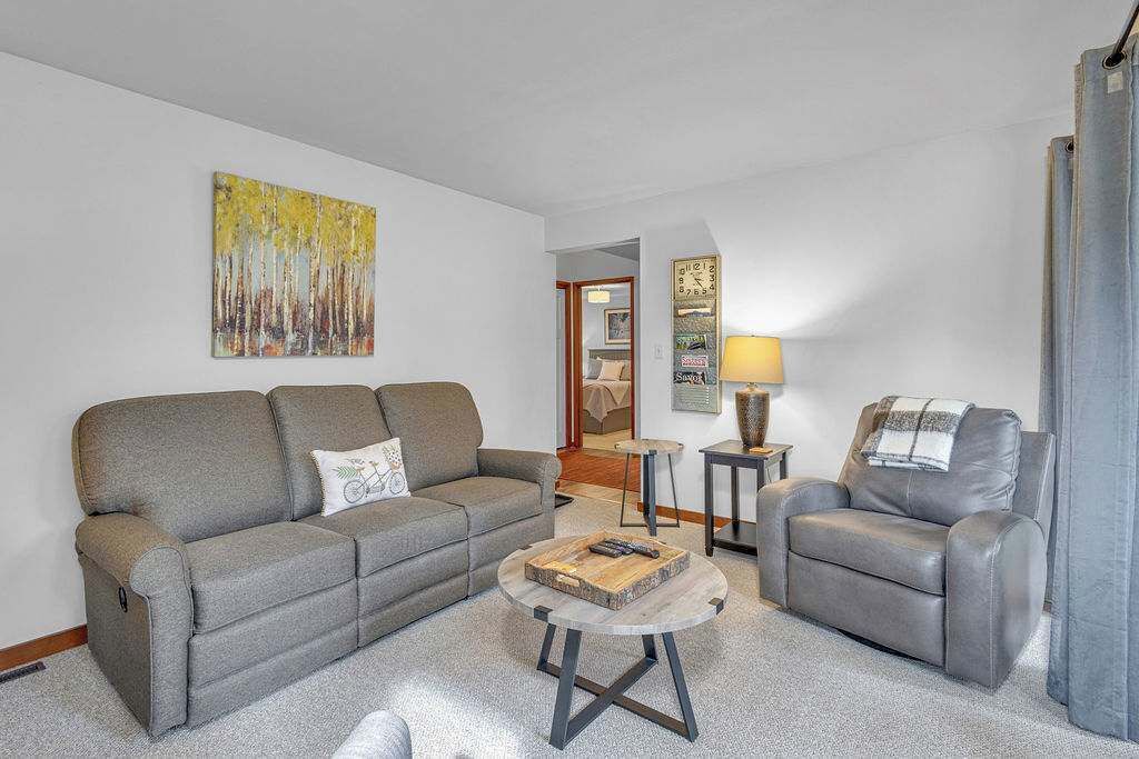 Photo of Livingroom in Overlook Park