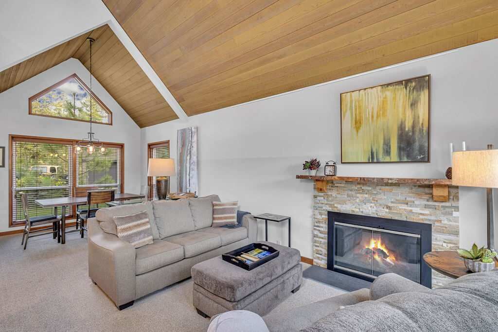 Photo of Livingroom in Overlook Park