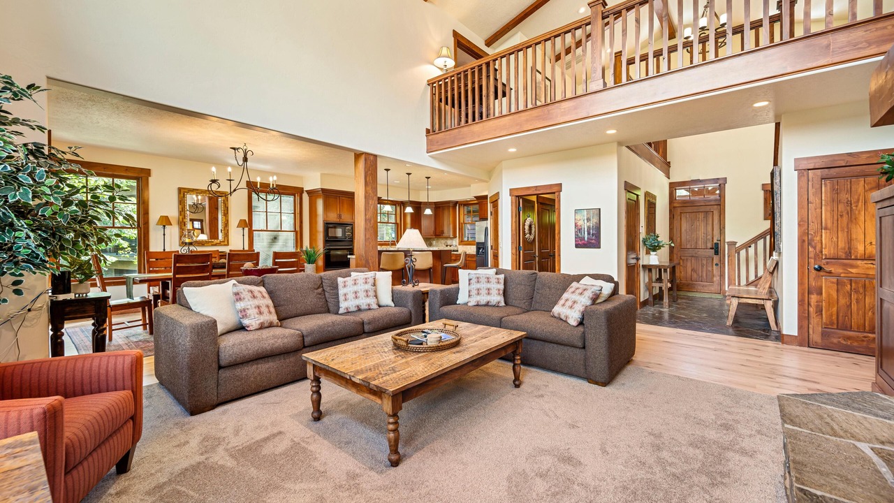 Photo of Livingroom in Tamarack