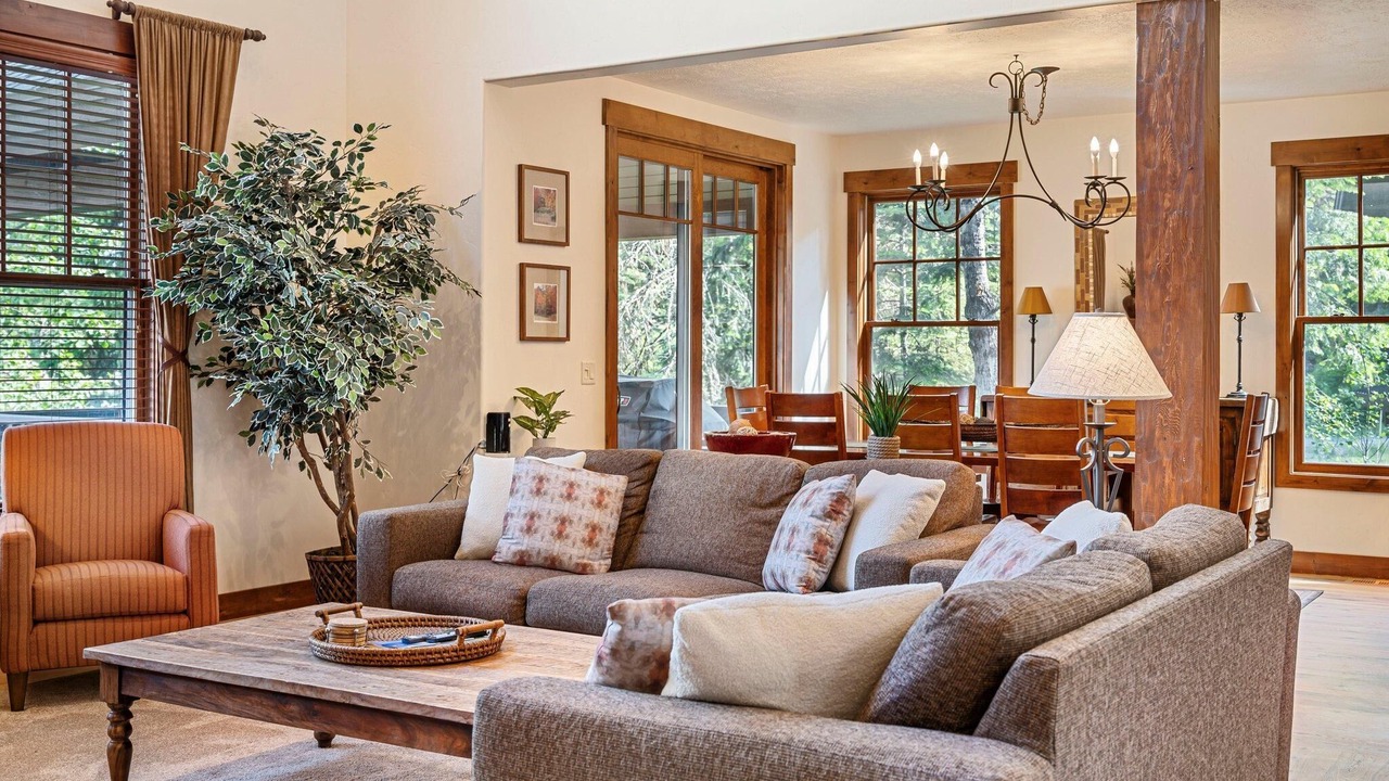 Photo of Livingroom in Tamarack