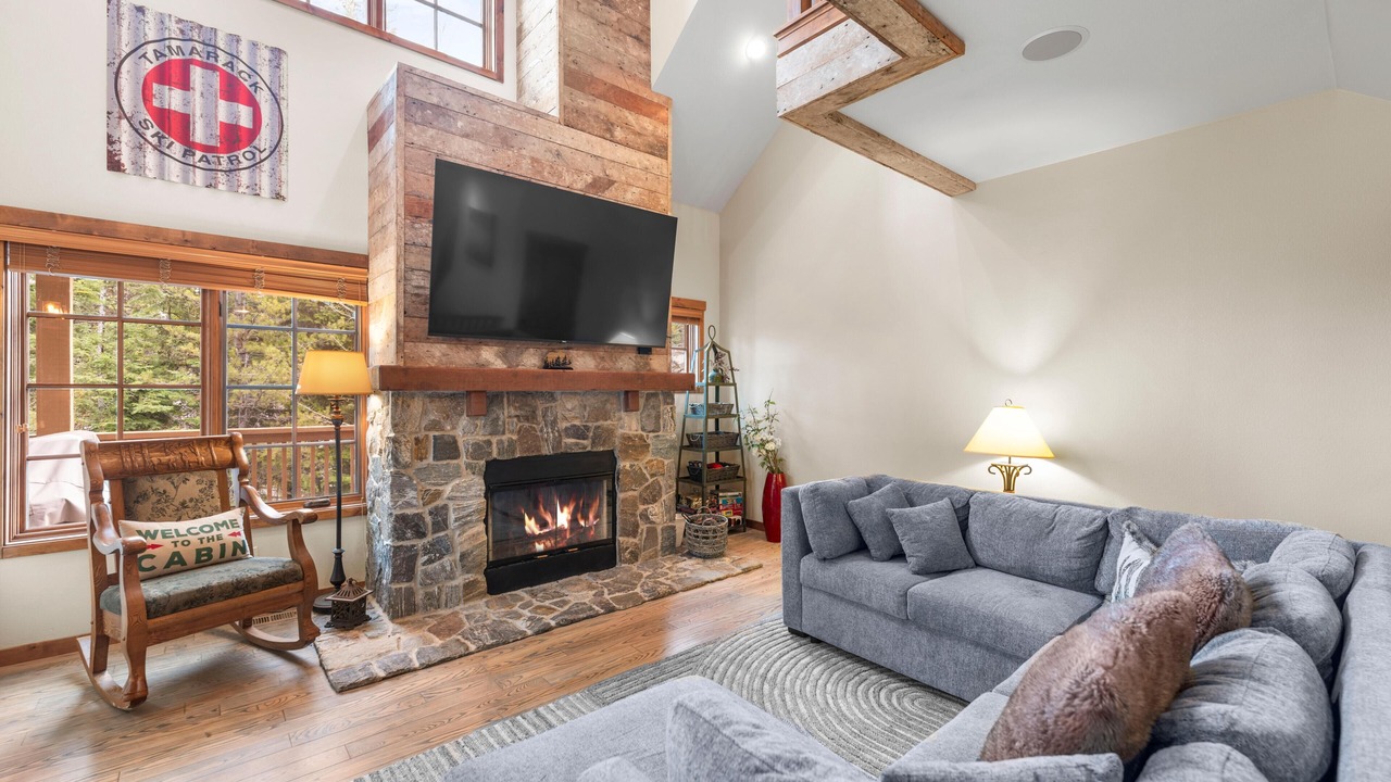 Photo of Livingroom in Tamarack Resort