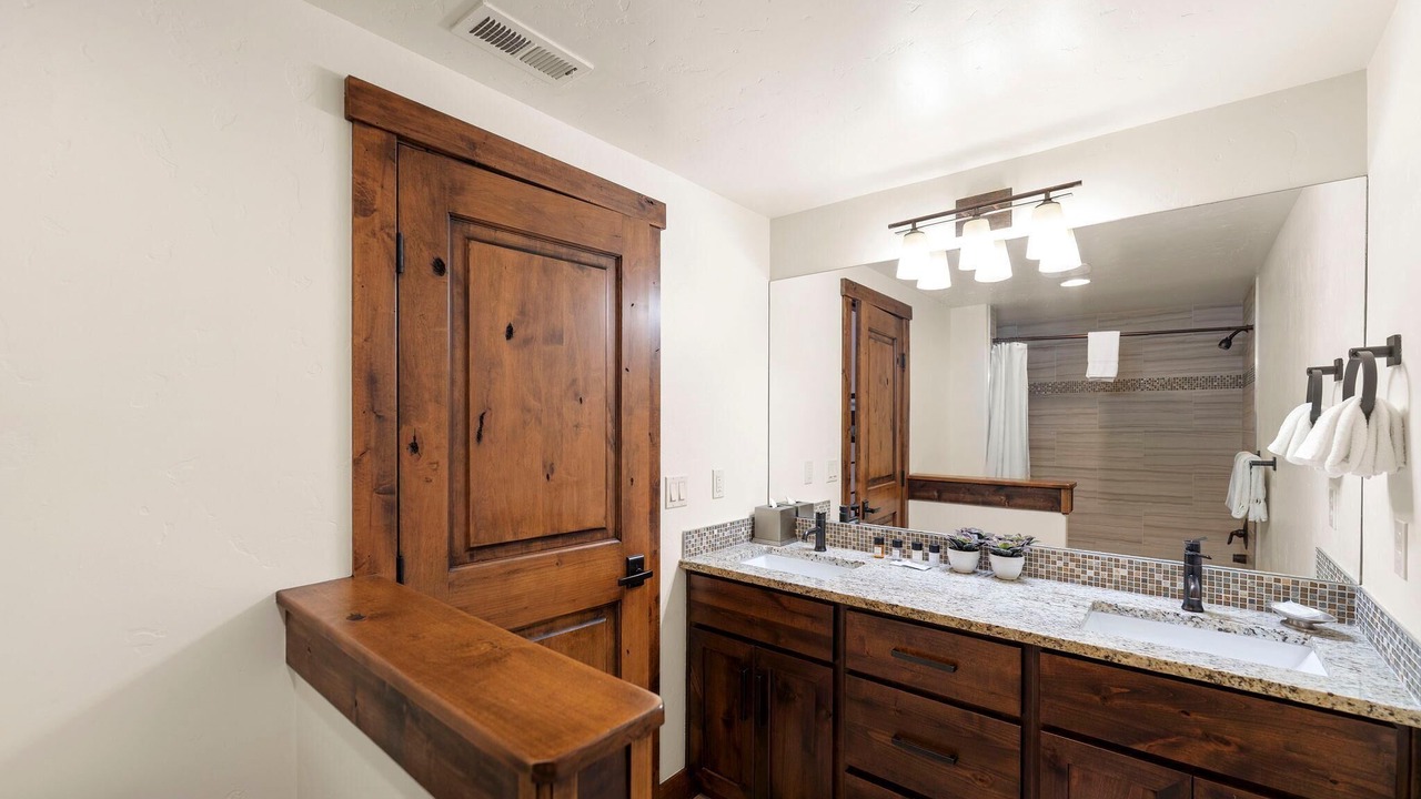 Photo of Bathroom in Tamarack Resort