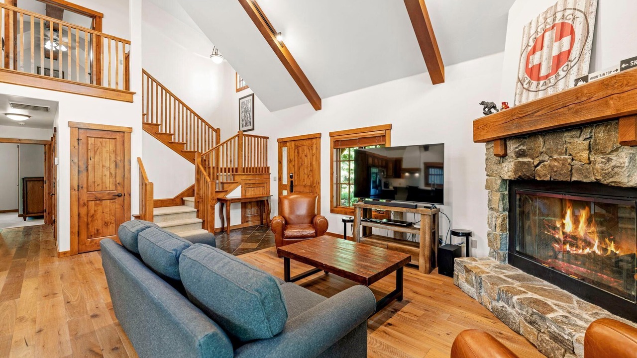 Photo of Livingroom in Tamarack