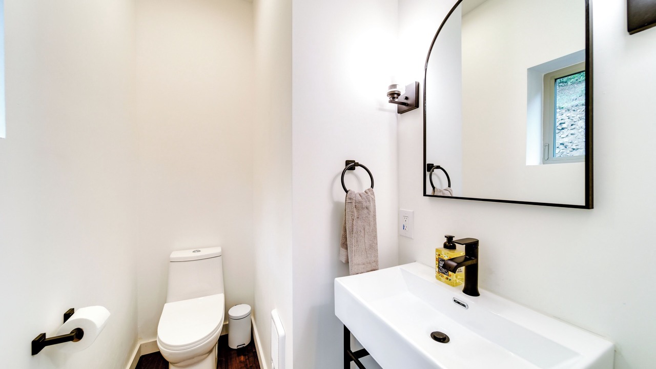 Photo of Bathroom in Worley