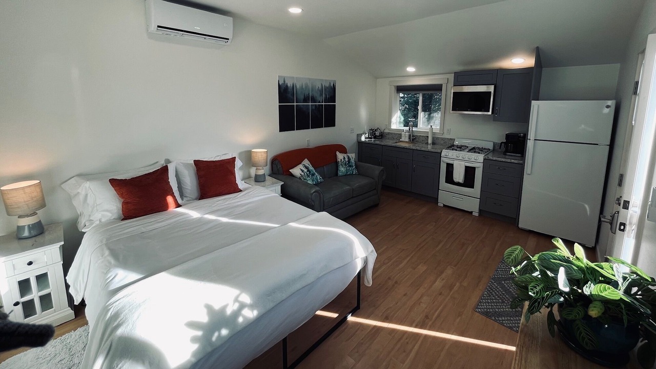 Photo of Bedroom in Anacortes