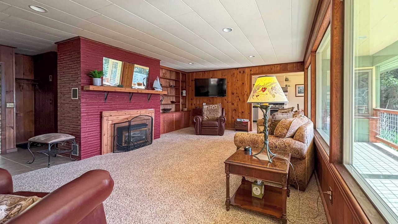Photo of Livingroom in Sequim