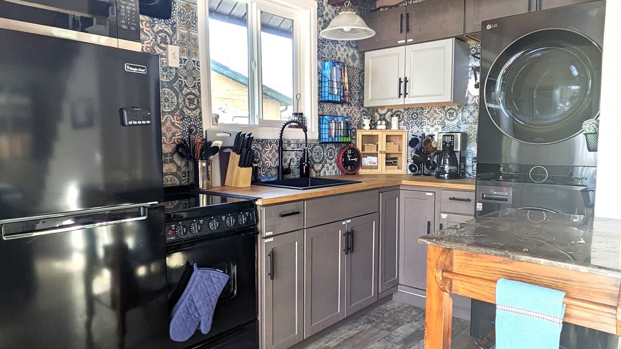 Photo of Kitchen in May Creek
