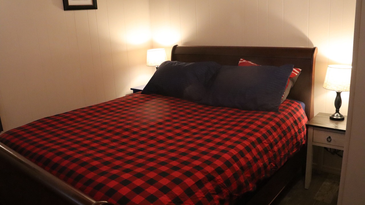 Photo of Bedroom in May Creek