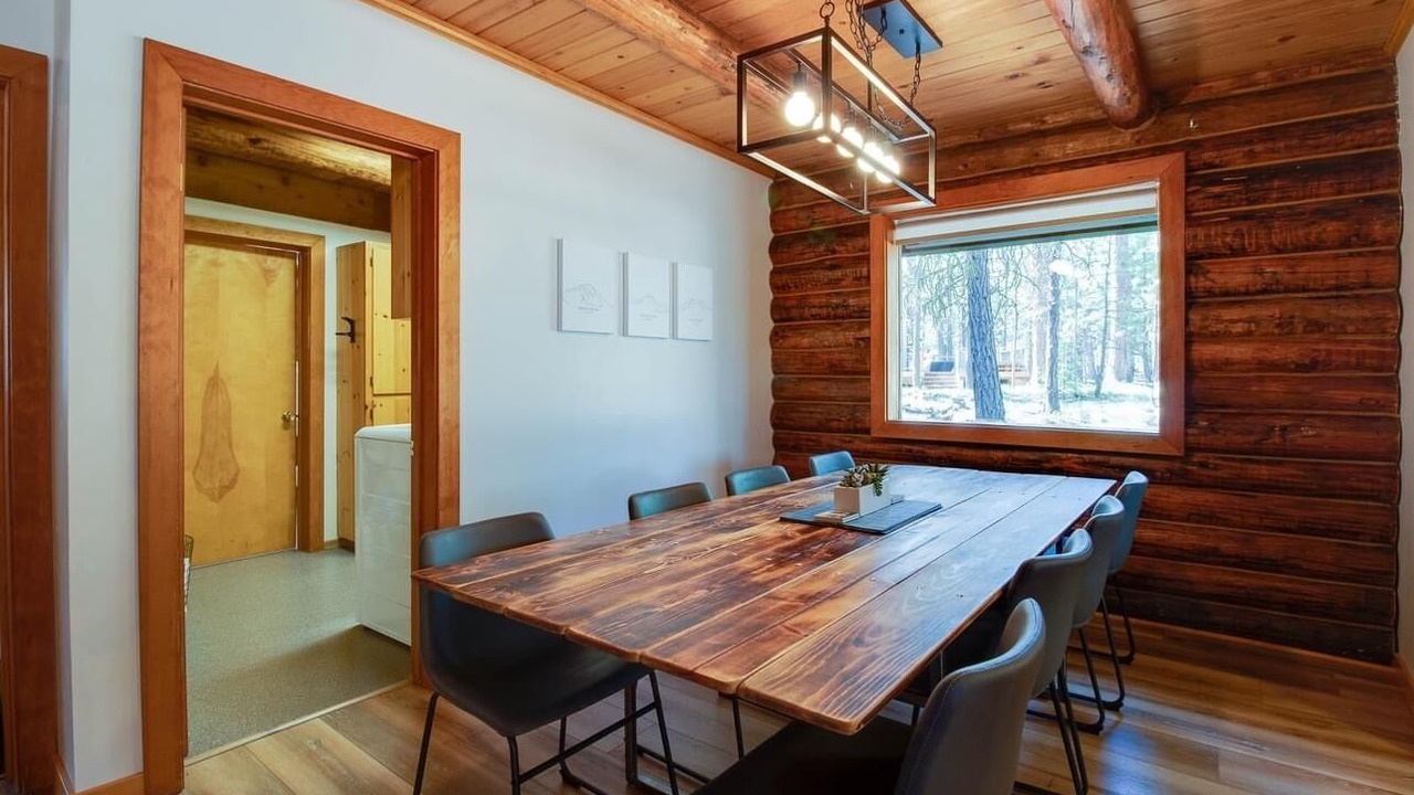 Photo of Bedroom in Black Butte Ranch