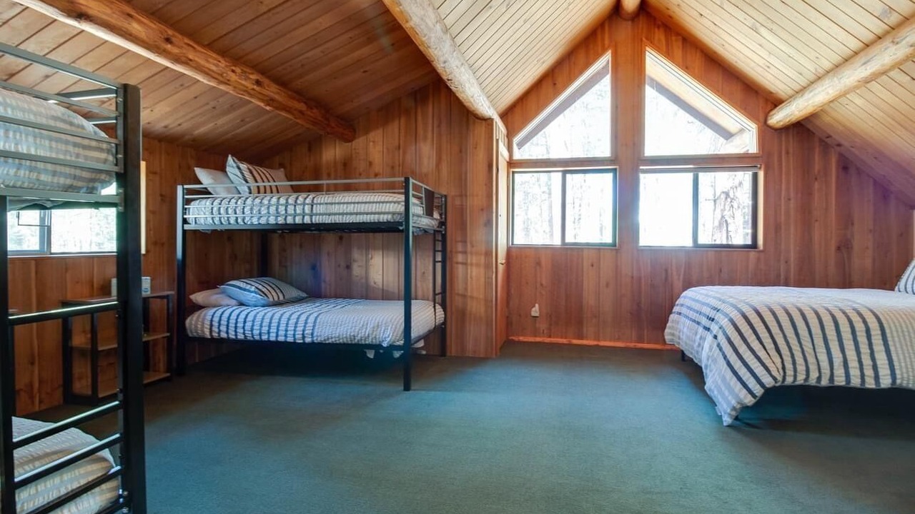 Photo of Bedroom in Black Butte Ranch