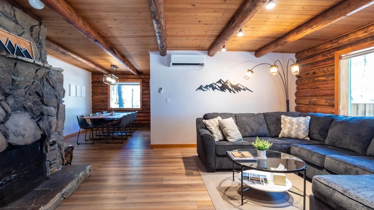 Photo of Bedroom in Black Butte Ranch