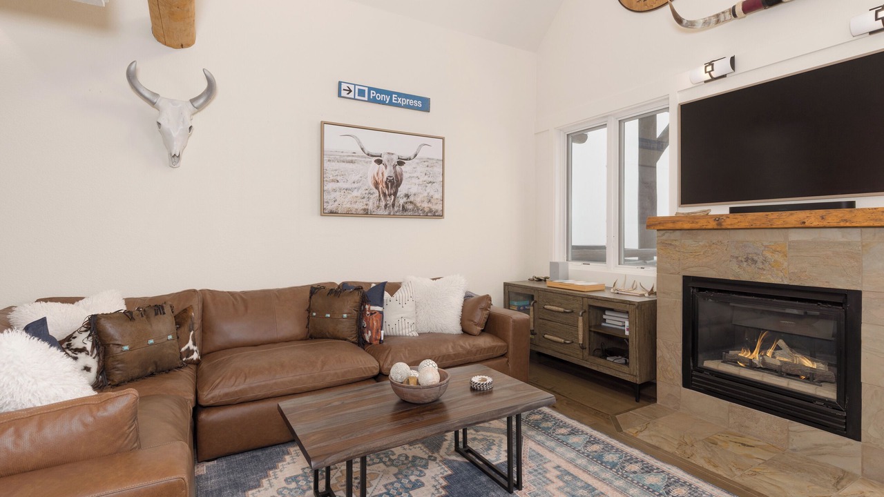 Photo of Livingroom in Saddle Ridge