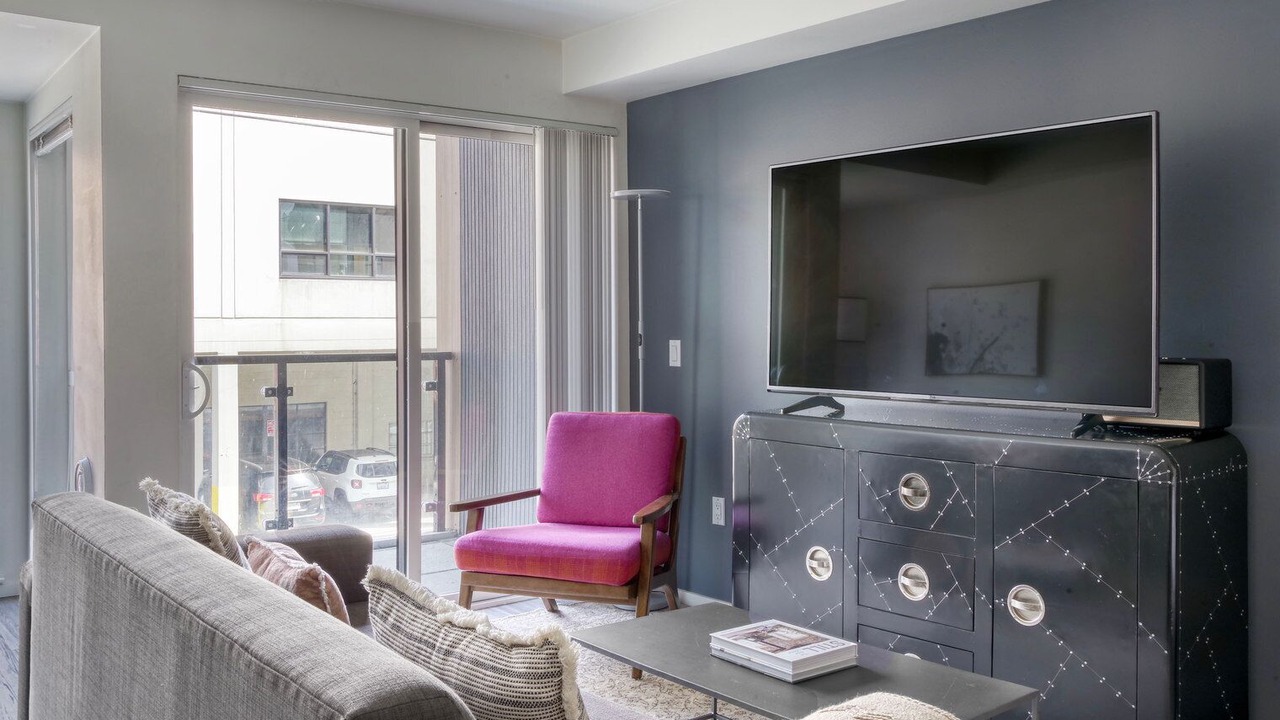 Photo of Livingroom in University District