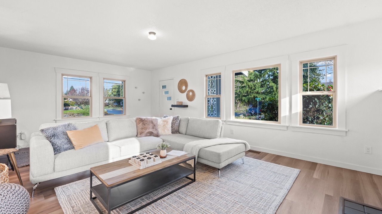Photo of Livingroom in North End