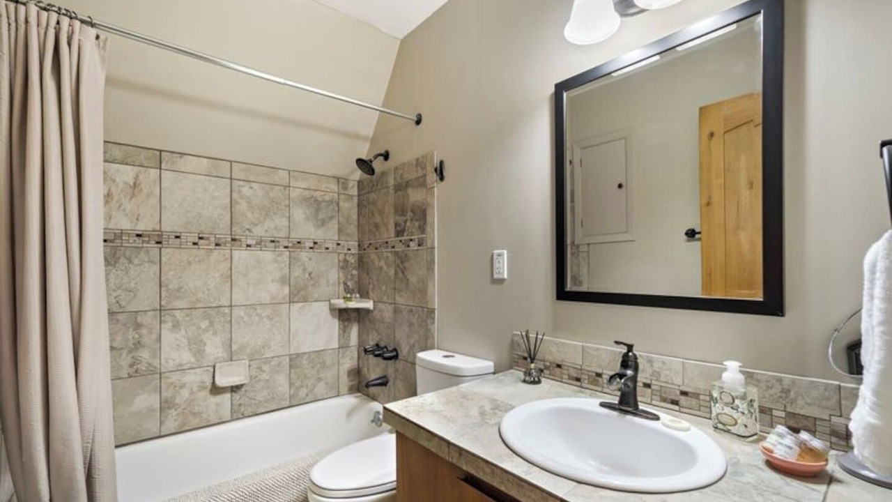 Photo of Bathroom in Worley